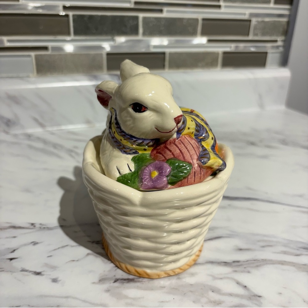 Vintage Easter Bunny candy dish lidded bunny with Easter eggs - Picture 2 of 9